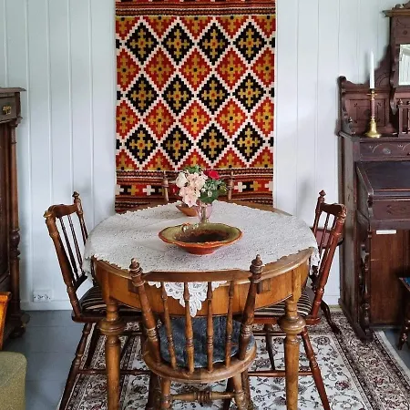 Three-bedroom In Skatvik Seljesletta